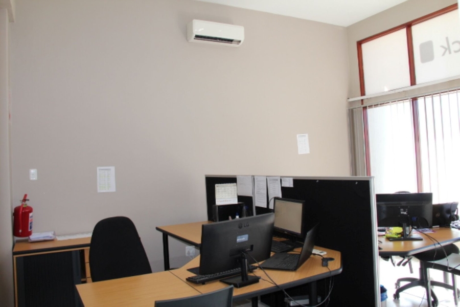 To Let Commercial Property for Rent in Dormehls Drift Western Cape